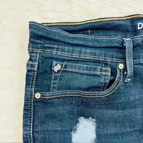 Levi’s Denizen High Rise Faded Webbed Stretch Denim Jean Shorts Size 11 (W30) - Picture 4 of 14